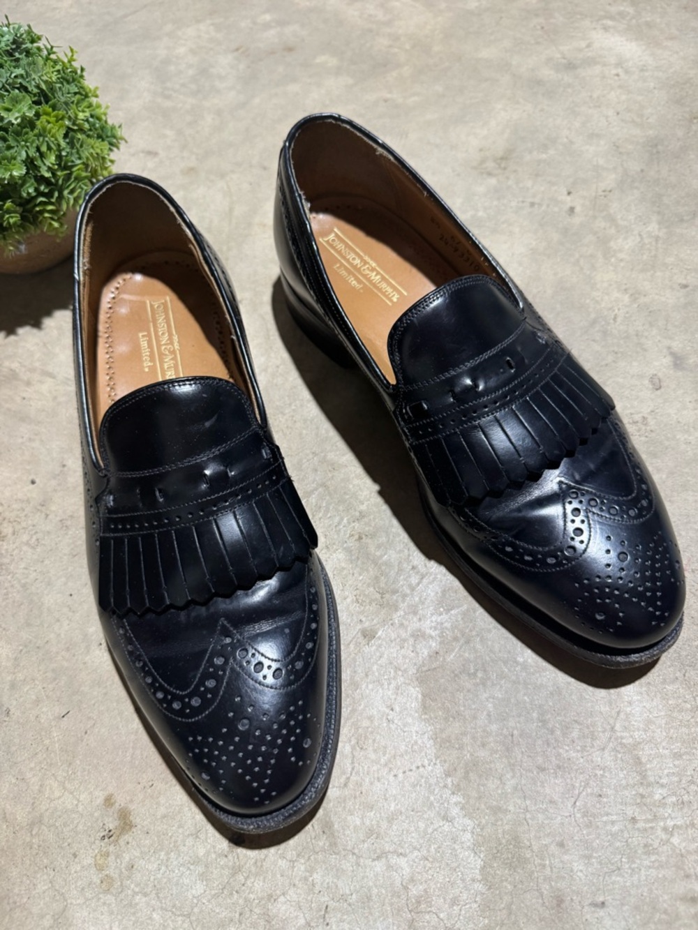 Johnston & Murphy Black Leather Wingtip Fringe Tassel Loafers Shoes Men Size 8.5